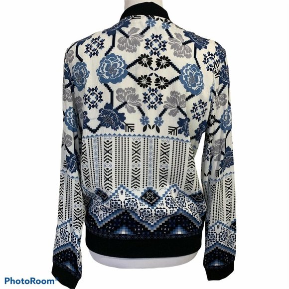 NEW Small Lightweight Zip Front Jacket Blue White - Picture 2 of 8